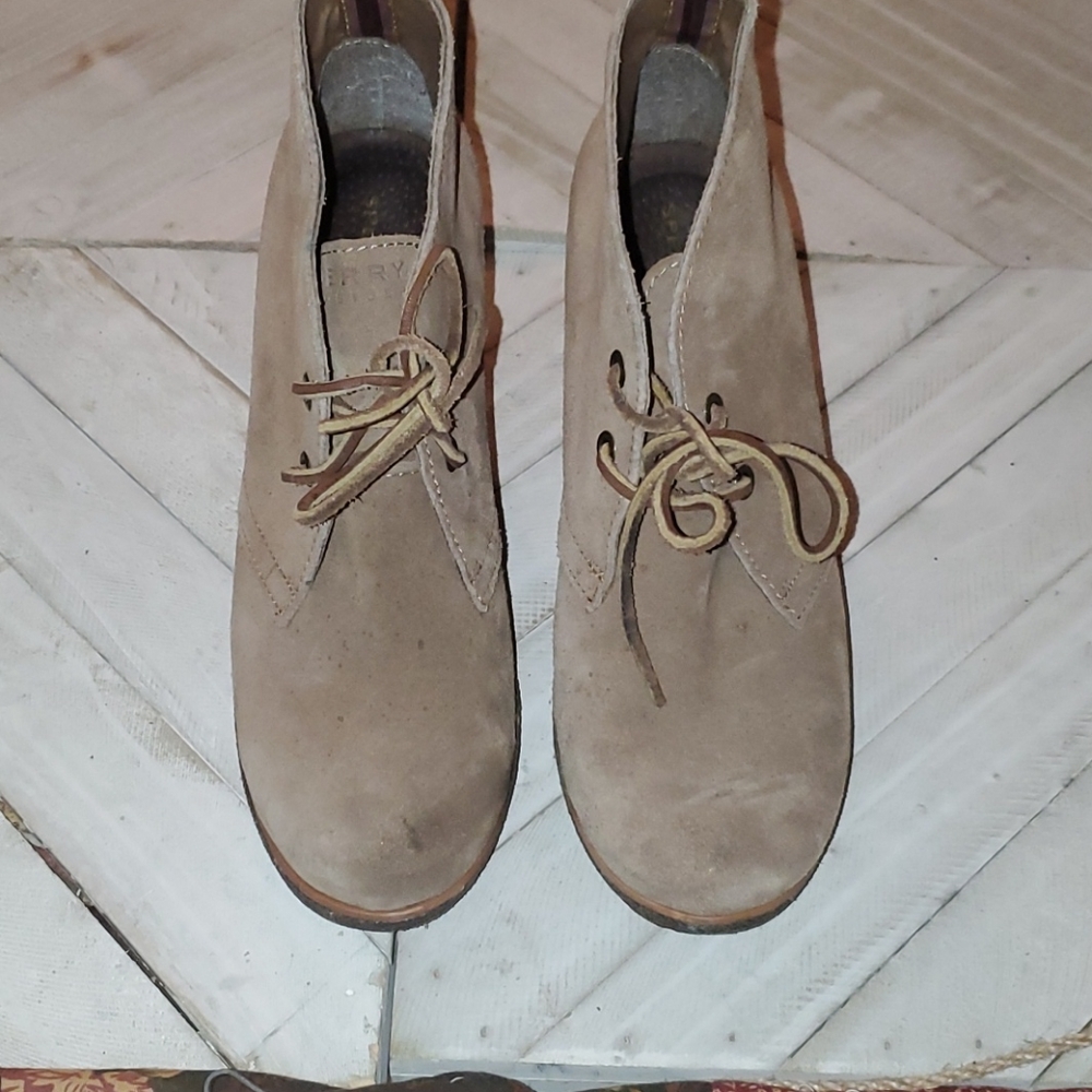 Sperry Size 9 Tan Suede Wedge Booties - Picture 2 of 7
